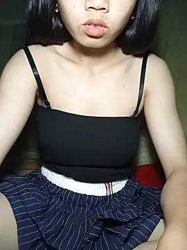 Snapshot of derylove_ chatting on May 24, 2026, 1:43 am derylove online show from May 24, 2026, 1:43 am