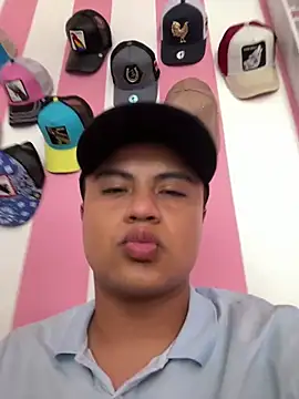 Snapshot of andresmahecha777 chatting on March 1, 2026, 2:08 pm andresmahecha777 online show from March 1, 2026, 2:08 pm