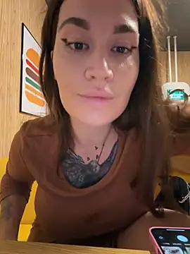 Snapshot of TattooGirlAlia chatting on November 22, 2025, 8:08 pm TattooGirlAlia online show from November 22, 2025, 8:08 pm