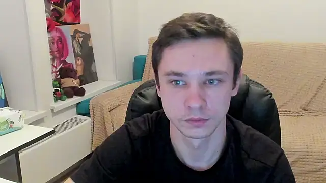 Snapshot of Alexmansuper chatting on February 19, 2026, 12:28 am Alexmansuper online show from February 19, 2026, 12:28 am