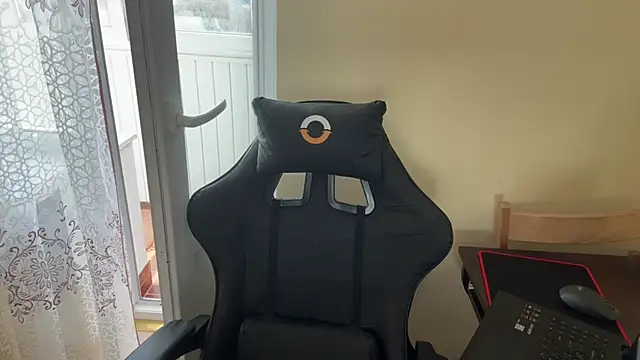 Snapshot of SoftIris_ chatting on March 11, 2026, 11:49 am SoftIris online show from March 11, 2026, 11:49 am