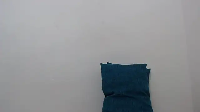 ElizabethMiler online show from June 17, 2026, 7:59 pm