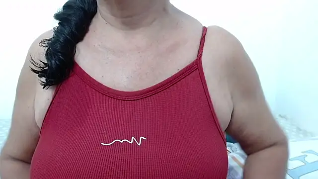 ElizabethMiler online show from June 28, 2026, 2:39 am