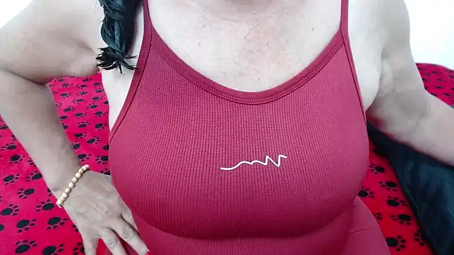 ElizabethMiler online show from July 4, 2026, 3:45 am
