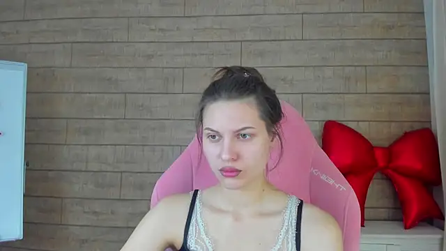 AliceVersal online show from February 19, 2026, 4:41 am