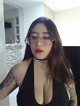 Snapshot of Helll_girll chatting on March 25, 2026, 3:12 am Helll girll online show from March 25, 2026, 3:12 am