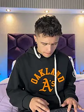 Dominik Souza online show from May 20, 2026, 3:51 pm