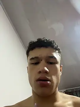 Dominik Souza online show from June 28, 2026, 1:44 am