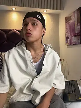 Dominik Souza online show from July 9, 2026, 8:57 pm