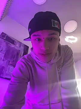 Dominik Souza online show from July 17, 2026, 8:46 pm