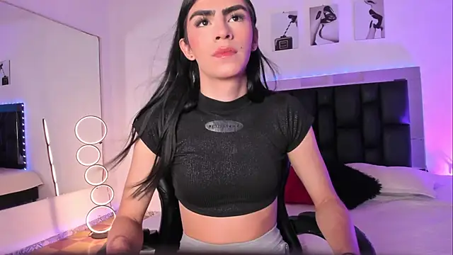 Snapshot of Isabella_Moon9 chatting on July 30, 2026, 11:42 am Isabella Moon9 online show from July 30, 2026, 11:42 am