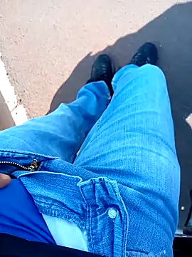 Snapshot of negrim10 chatting on March 20, 2026, 12:43 pm negrim10 online show from March 20, 2026, 12:43 pm