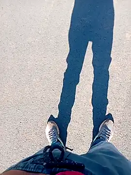 Snapshot of negrim10 chatting on March 24, 2026, 12:21 pm negrim10 online show from March 24, 2026, 12:21 pm