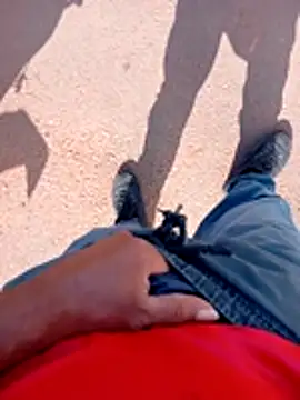 Snapshot of negrim10 chatting on March 26, 2026, 12:44 pm negrim10 online show from March 26, 2026, 12:44 pm