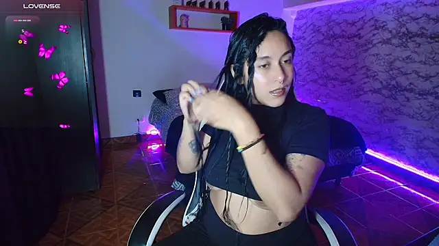 Snapshot of Camila_IRoose chatting on June 30, 2026, 10:22 pm Camila IRoose online show from June 30, 2026, 10:22 pm