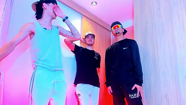 TheBatMansion online show from February 3, 2026, 6:40 am