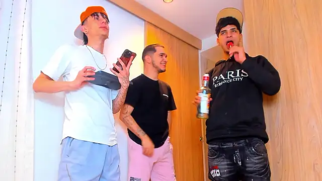 TheBatMansion online show from February 11, 2026, 4:28 am