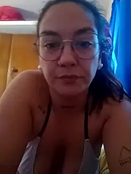 kuramaqueen online show from February 5, 2026, 10:20 am