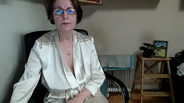 Snapshot of katemodel chatting on May 16, 2026, 6:32 am katemodel online show from May 16, 2026, 6:32 am