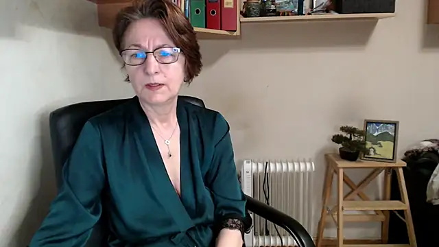 Snapshot of katemodel chatting on May 17, 2026, 7:06 am katemodel online show from May 17, 2026, 7:06 am