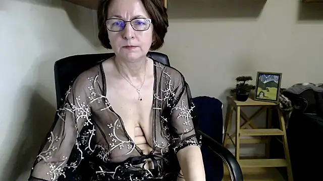 katemodel online show from June 30, 2026, 8:37 am