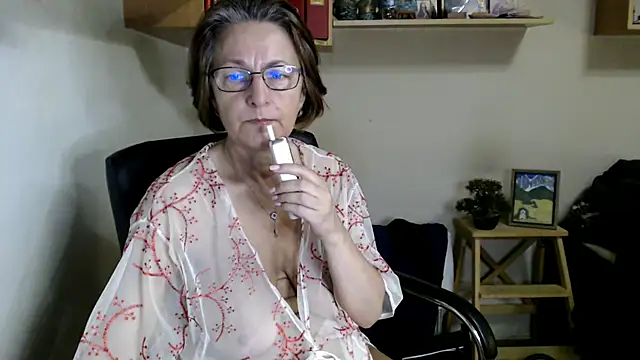 katemodel online show from August 6, 2026, 8:27 am