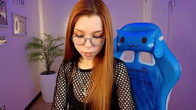 PinkAn8el online show from March 11, 2026, 3:23 am