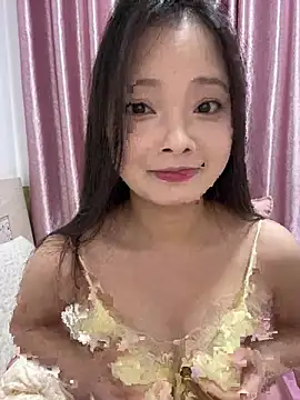 BIGBABYYEYE online show from June 24, 2026, 12:48 pm