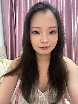 BIGBABYYEYE online show from July 25, 2026, 1:19 pm