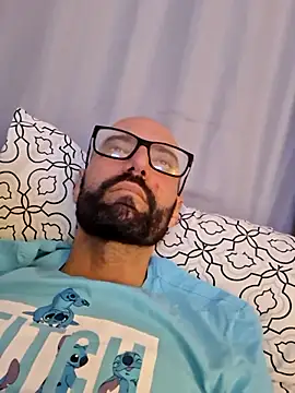 Snapshot of Robsonitj90 chatting on June 14, 2026, 6:21 pm Robsonitj90 online show from June 14, 2026, 6:21 pm