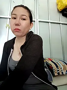 Ana-love2026 online show from April 29, 2026, 2:37 am