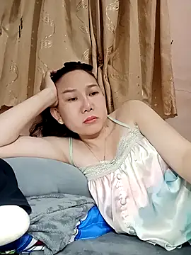 Ana-love2026 online show from May 1, 2026, 1:37 pm
