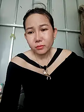 Ana-love2026 online show from May 2, 2026, 2:27 am