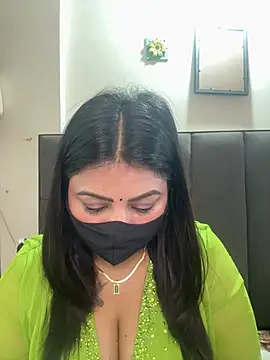 Snapshot of Myra_Desire69 chatting on February 4, 2026, 9:59 am Myra Desire69 online show from February 4, 2026, 9:59 am