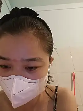 Snapshot of Daisy-lusia2026 chatting on May 27, 2026, 9:56 pm Daisy-lusia2026 online show from May 27, 2026, 9:56 pm