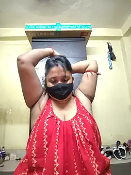 Snapshot of Curvy_Trisha chatting on June 5, 2026, 3:40 pm Curvy Trisha online show from June 5, 2026, 3:40 pm