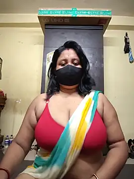 Snapshot of Curvy_Trisha chatting on June 16, 2026, 3:25 pm Curvy Trisha online show from June 16, 2026, 3:25 pm