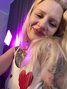 BlondeDoll  online show from March 19, 2026, 5:11 am