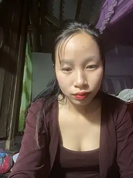 Snapshot of -Xenia_ chatting on February 7, 2026, 5:16 pm -Xenia online show from February 7, 2026, 5:16 pm