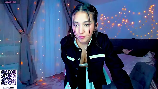 Snapshot of Anna_Elfii chatting on February 12, 2026, 4:46 pm Anna Elfii online show from February 12, 2026, 4:46 pm