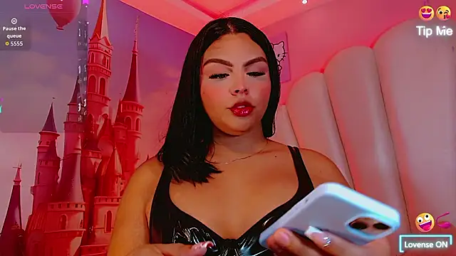 Maia Hotts online show from March 13, 2026, 11:39 am