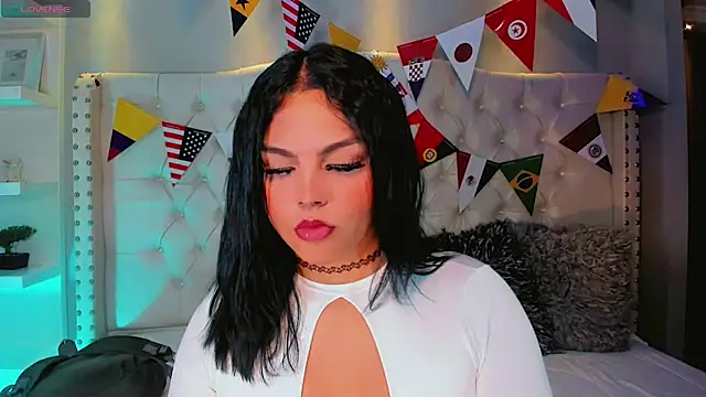 Snapshot of Maia_Hotts chatting on June 16, 2026, 10:01 pm Maia Hotts online show from June 16, 2026, 10:01 pm