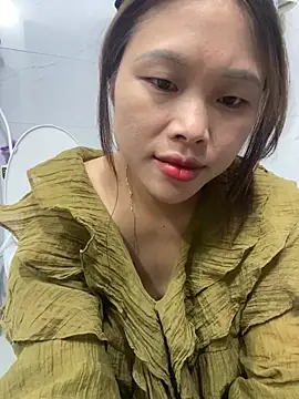 Emxinhka1 online show from April 7, 2026, 5:57 pm
