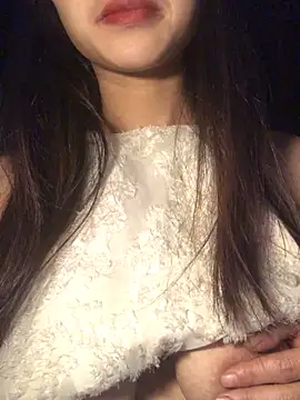 uyensexy online show from February 10, 2026, 3:10 am