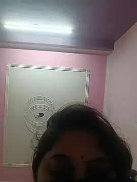 Snapshot of Aliya_Hott chatting on June 1, 2026, 6:26 am Aliya Hott online show from June 1, 2026, 6:26 am