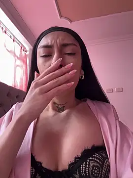 Snapshot of Bonny_Eva chatting on May 12, 2026, 5:32 pm Bonny Eva online show from May 12, 2026, 5:32 pm