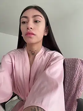 Snapshot of Bonny_Eva chatting on June 5, 2026, 5:51 pm Bonny Eva online show from June 5, 2026, 5:51 pm