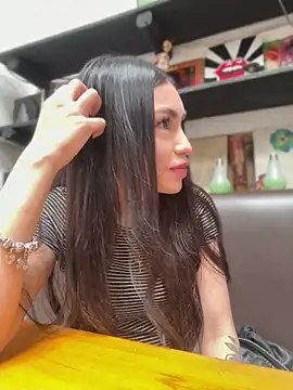 Bonny Eva online show from July 22, 2026, 6:22 pm