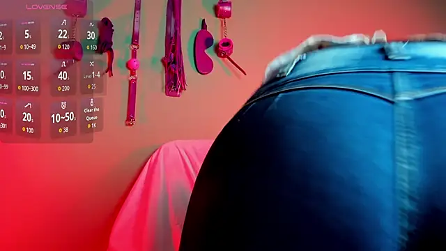 Snapshot of hazz_smith_ chatting on March 10, 2026, 5:07 pm hazz smith online show from March 10, 2026, 5:07 pm