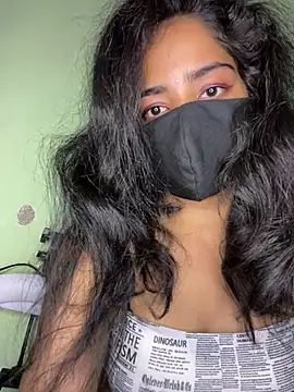 Snapshot of harshali_2012 chatting on February 13, 2026, 5:09 pm harshali 2012 online show from February 13, 2026, 5:09 pm